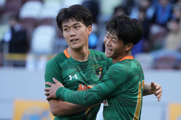 持和不屈服 持和不屈服